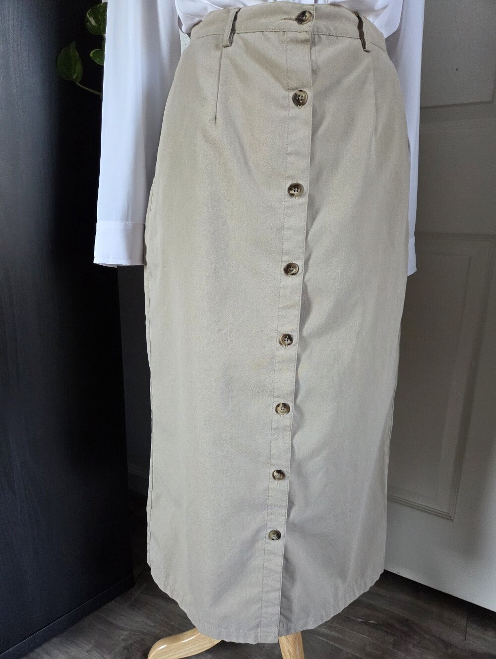 Tan Khaki Button-Front Maxi Skirt Size 8
